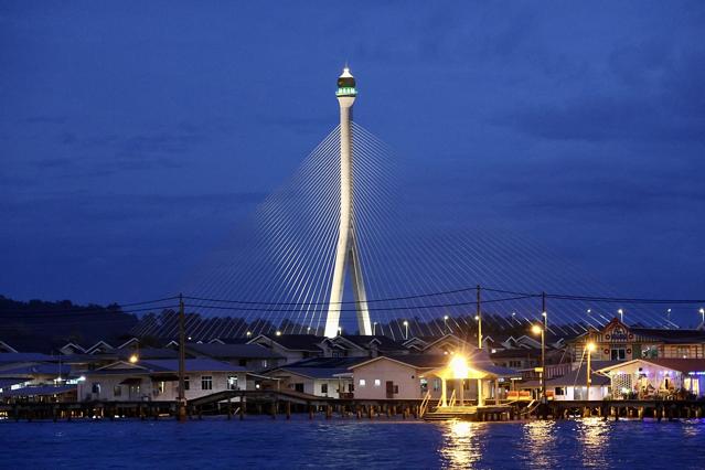 Raja Isteri Pengiran Anak Hajah Saleha Bridge